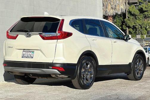 Photo 4 of 33 of 2018 Honda CR-V EX