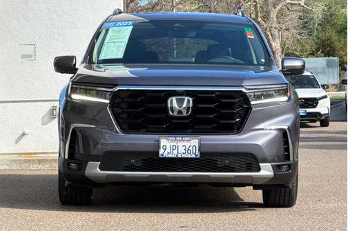 2023 Honda Pilot AWD Elite
