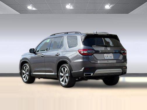 2023 Honda Pilot AWD Elite