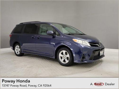 2020 Toyota Sienna LE