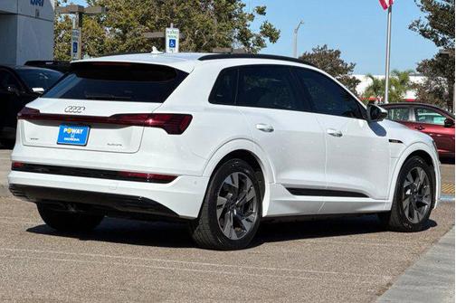 2021 Audi e-tron Premium