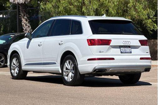 2019 Audi Q7 45 Premium
