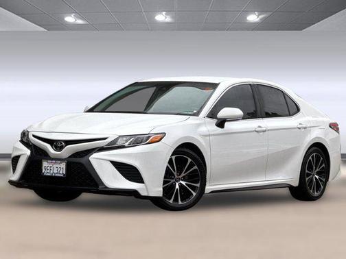2018 Toyota Camry XLE