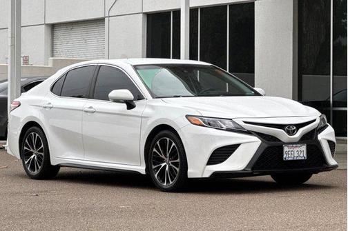 2018 Toyota Camry XLE
