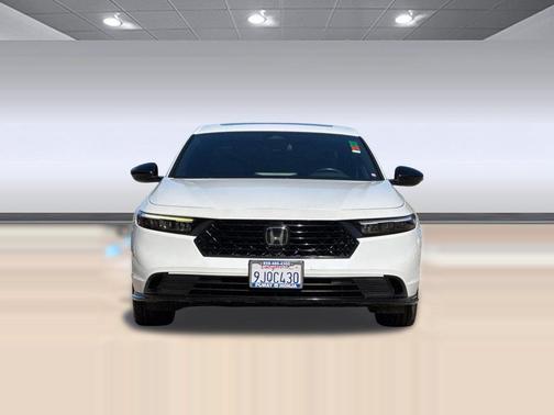 Platinum White Pearl 2023 Honda Accord Hybrid Sport-L