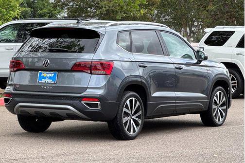 2024 Volkswagen Taos 1.5T SE