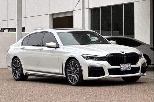 Mineral White Metallic 2020 BMW 740 740i