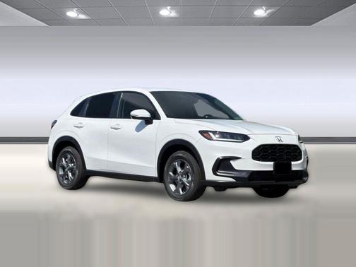 Platinum White Pearl 2027 Honda HR-V LX