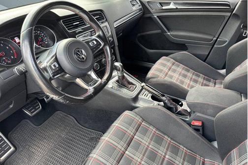 2017 Volkswagen Golf GTI 2.0T S 4-Door