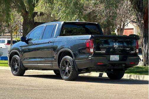 2018 Honda Ridgeline Black