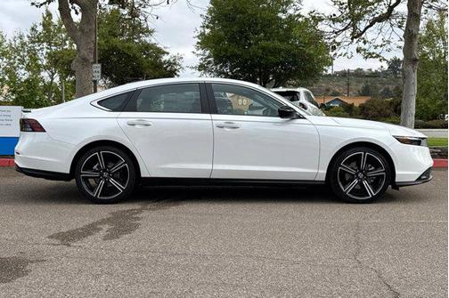 2025 Honda Accord Hybrid Base