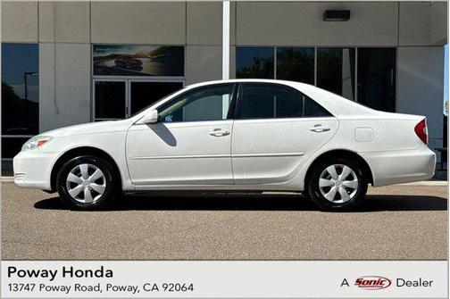 2004 Toyota Camry LE
