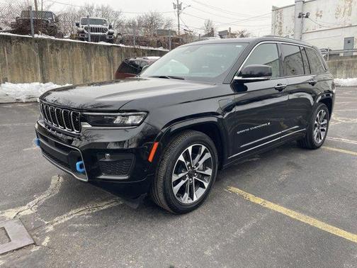 2022 Jeep Grand Cherokee 4xe Overland