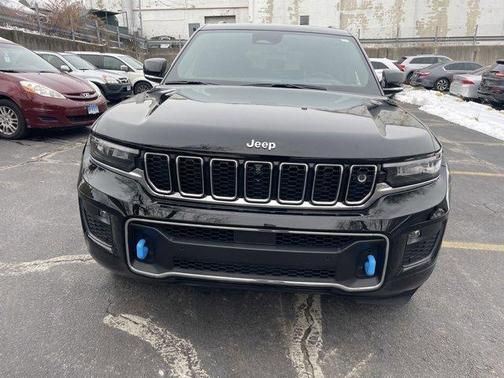 2022 Jeep Grand Cherokee 4xe Overland