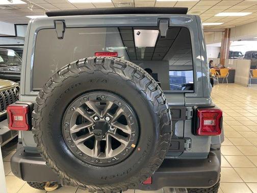 2025 Jeep Wrangler Rubicon 392