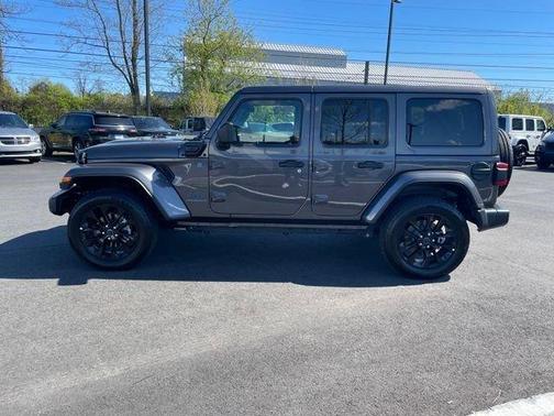 Granite Crystal Clearcoat Metallic 2025 Jeep Wrangler 4xe Sahara