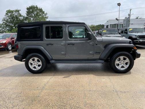 2022 Jeep Wrangler Unlimited Sport