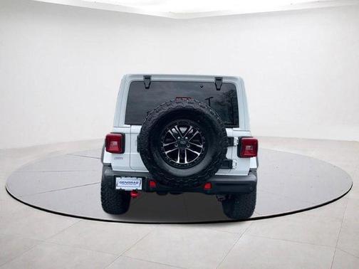 Bright White Clearcoat 2024 Jeep Wrangler Rubicon