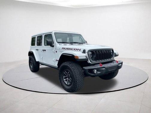 Bright White Clearcoat 2024 Jeep Wrangler Rubicon