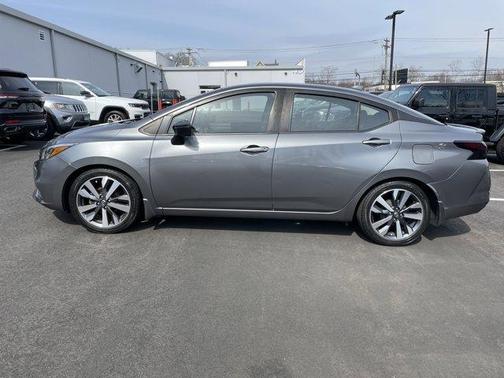 2020 Nissan Versa 1.6 SR