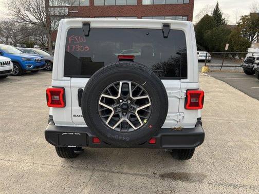 2025 Jeep Wrangler Sahara
