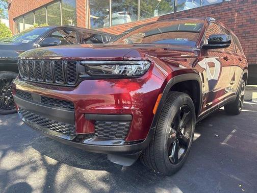 2025 Jeep Grand Cherokee L Laredo