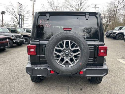 2025 Jeep Wrangler Sahara