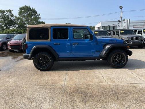 2022 Jeep Wrangler Unlimited Sport
