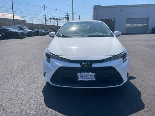 Wind Chill Pearl 2024 Toyota Corolla LE