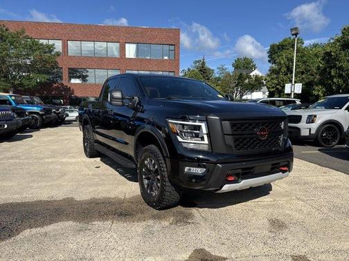 2023 Nissan Titan PRO-4X