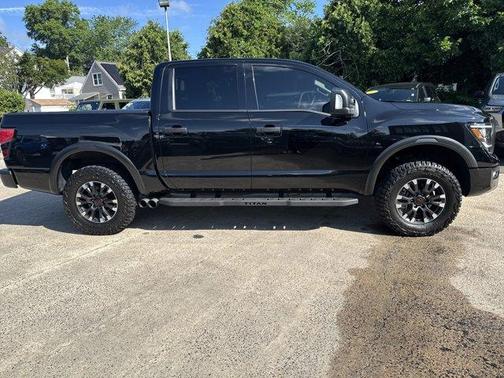 2023 Nissan Titan PRO-4X