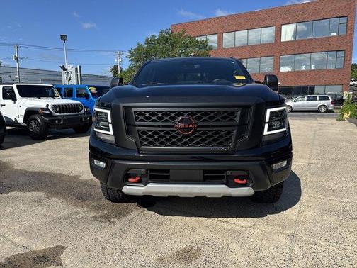 2023 Nissan Titan PRO-4X