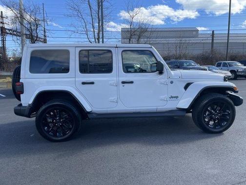 2025 Jeep Wrangler 4xe Sahara