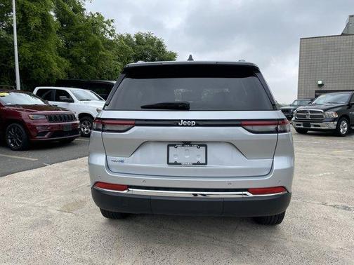 2024 Jeep Grand Cherokee 4xe Base