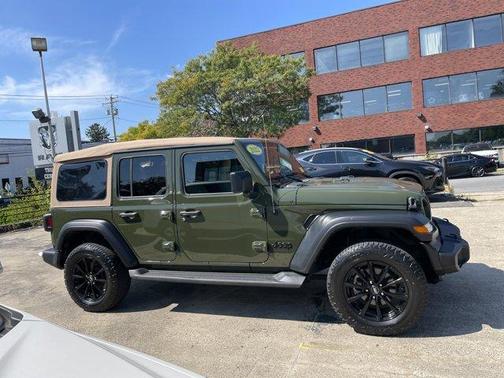 2022 Jeep Wrangler Unlimited Sport