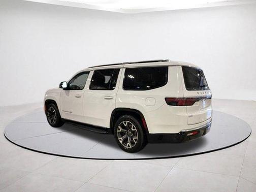 Bright White Clearcoat 2024 Jeep Wagoneer Series III