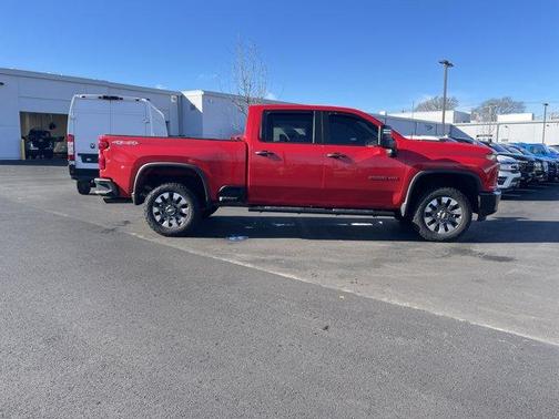 2022 Chevrolet Silverado 2500 Custom