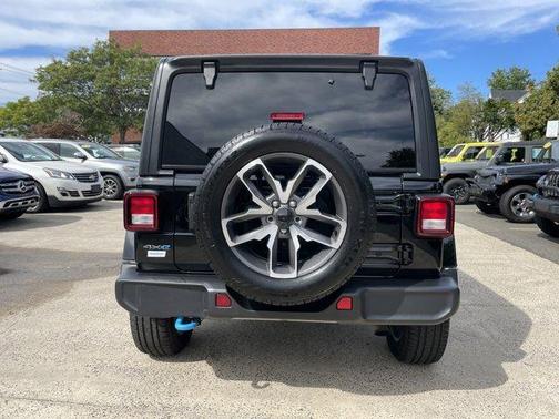 2024 Jeep Wrangler 4xe Sport