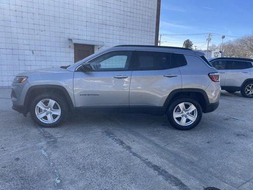 2022 Jeep Compass Latitude