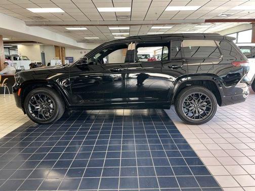 2025 Jeep Grand Cherokee L Summit