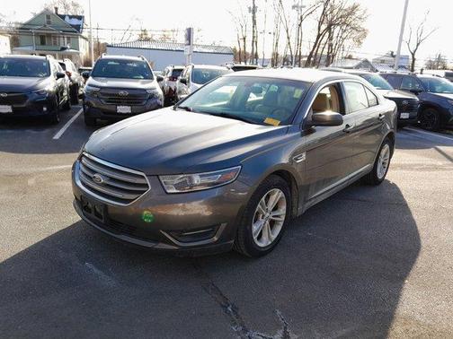 2015 Ford Taurus SEL