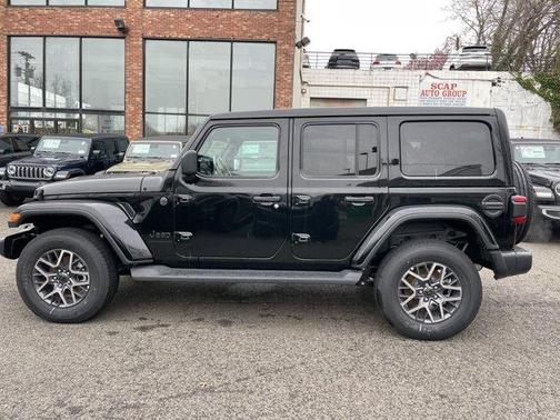 2025 Jeep Wrangler Sahara