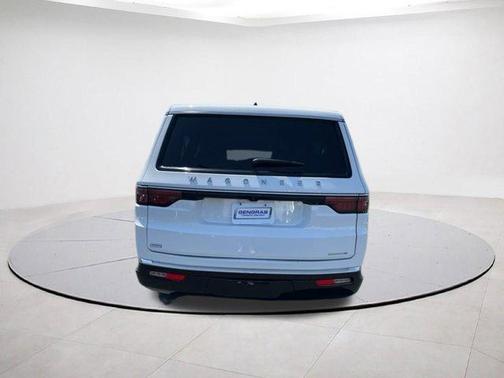 Bright White Clearcoat 2024 Jeep Wagoneer L Series II