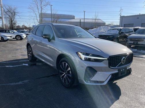 2025 Volvo XC60 B5 Plus