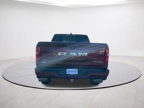 Delmonico Red Pearlcoat 2025 RAM 1500 Big Horn