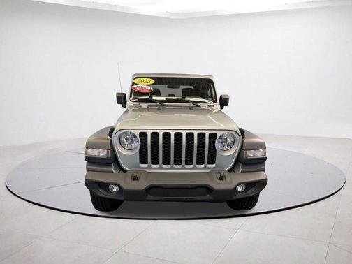 2022 Jeep Gladiator Sport