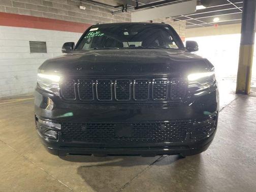 2025 Jeep Wagoneer L Series II