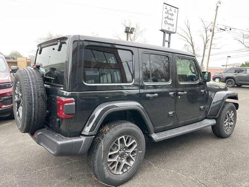 2025 Jeep Wrangler Sahara