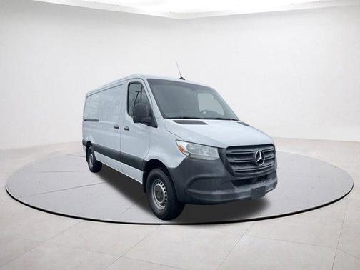2019 Mercedes-Benz Sprinter 1500 Standard Roof