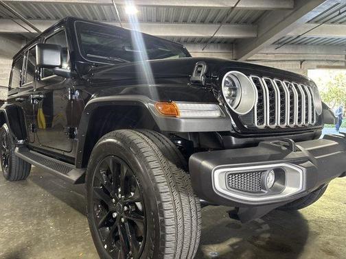 2025 Jeep Wrangler 4xe Sahara